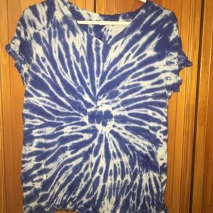 Tie dye vneck
